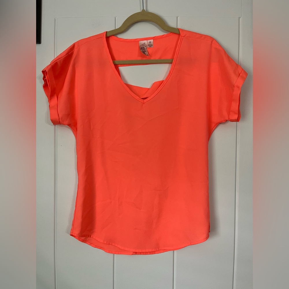 L8teR Neon Cuffed Sleeve Cut Out T-Shirt